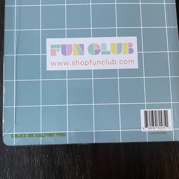 NEW -  Fun Club - Days of the Week Pens - Picture 3 of 3
